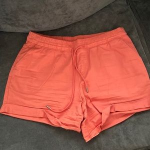 Peach summer shorts size M